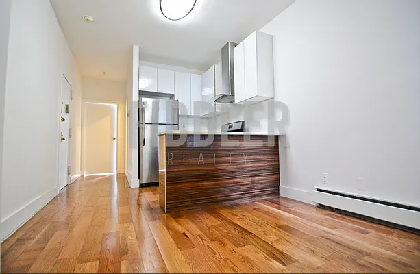 Rented by EXR | media 1