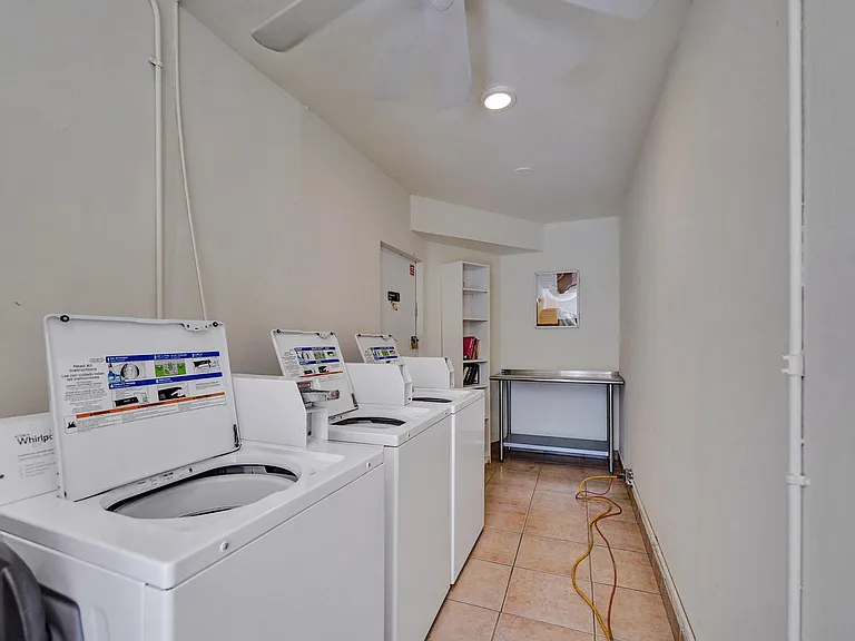 1423 Holly Heights Dr #12 — Photo 37