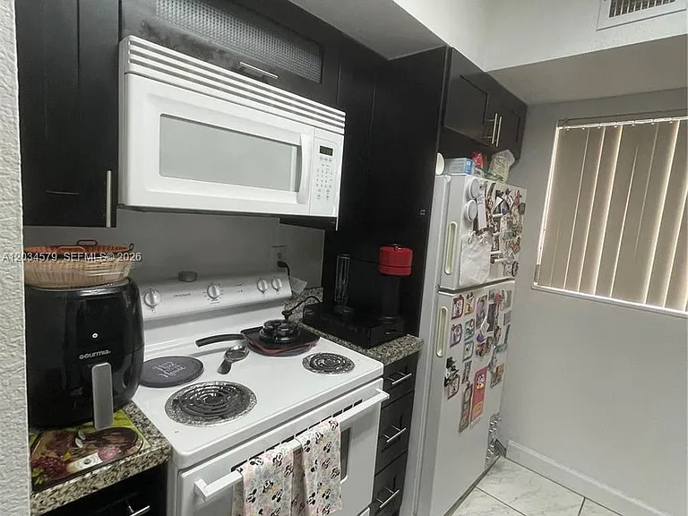 18230 Mediterranean Blvd #1302 — Photo 12