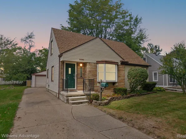 23115 Violet St, Farmington, MI 48336