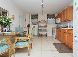 3064 41st St, Astoria, NY 11103