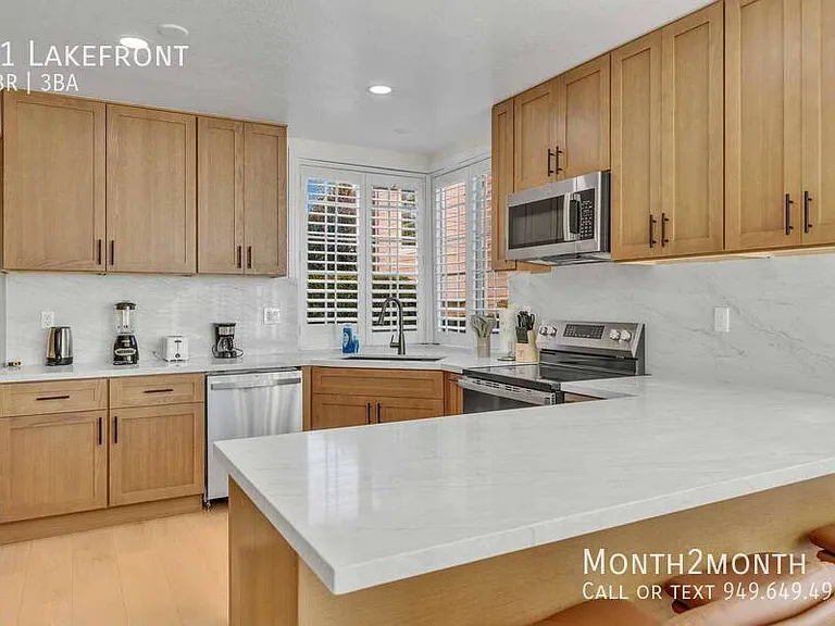 21 Lakefront — Photo 15