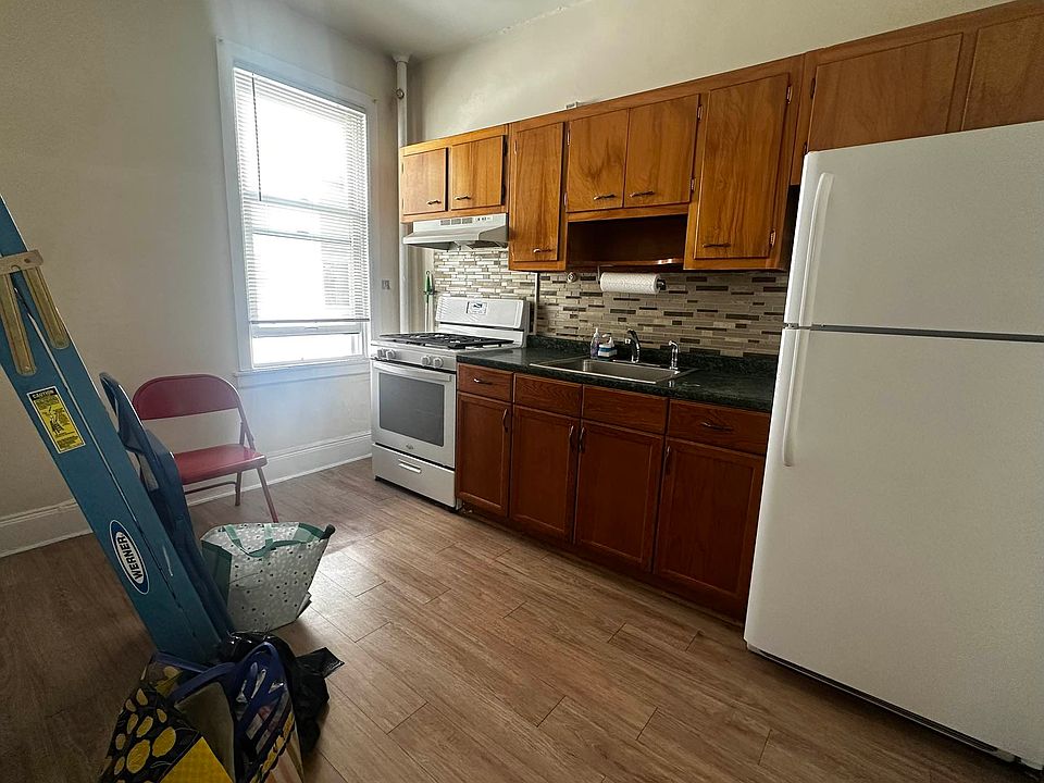 2nd image of 28-34 45th St #2R