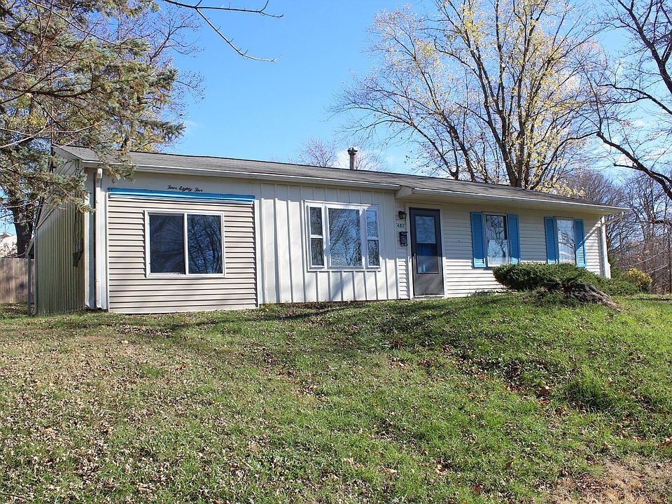 1st image of 485 Lakeview Dr