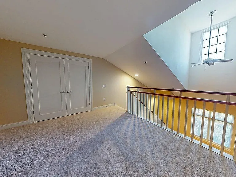 Lofted 2 Bed/2 Bath - Unit-308, Loft