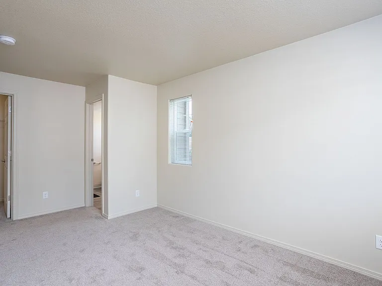 Live where you love at Edgewater Apartments — Photo 5