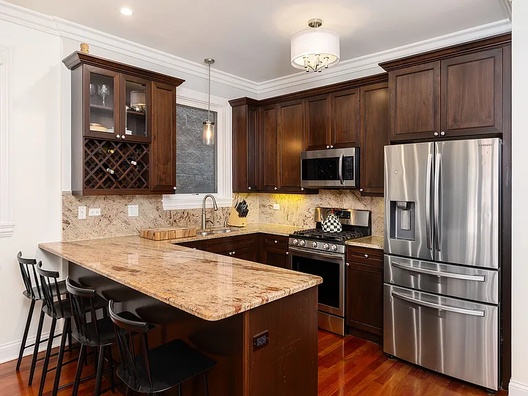 919 W Altgeld St #2 — Photo 8