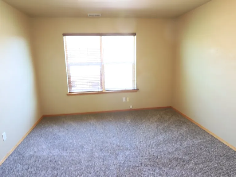 2807 SW Indian Cir — Photo 16