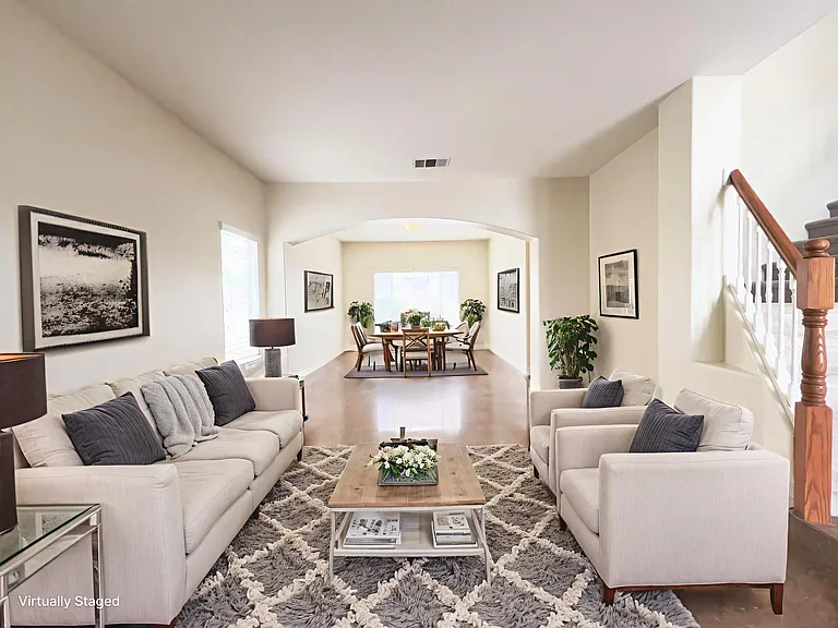 2019 Silverton Dr — Photo 4
