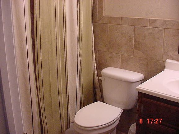 5th image of 713 Cherokee Dr