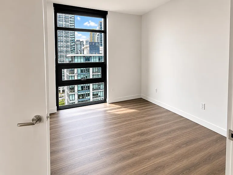 6608 Sussex Ave #1502 — Photo 10