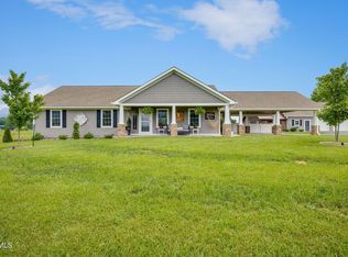 110 Emmanuel Dr, Johnson City, TN 37601