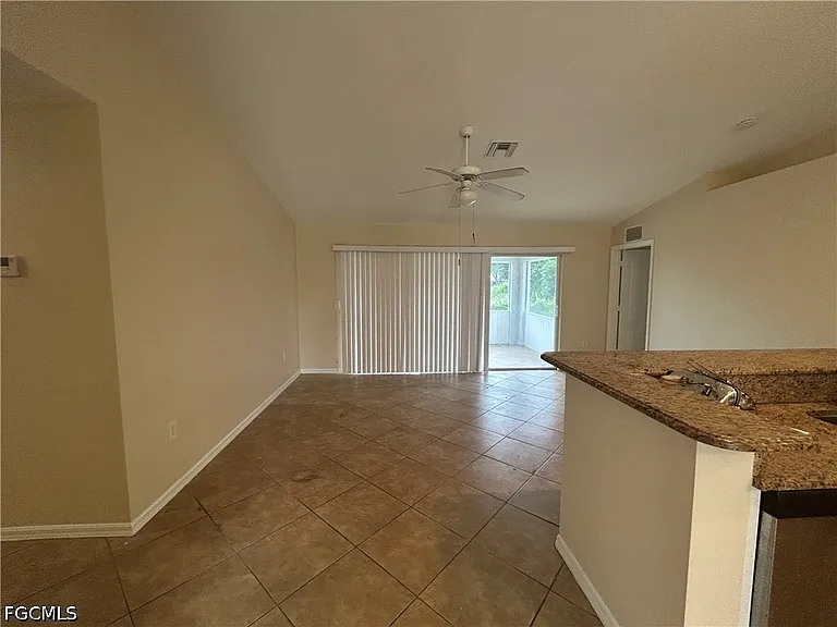 6012 Thrush Ave — Photo 3