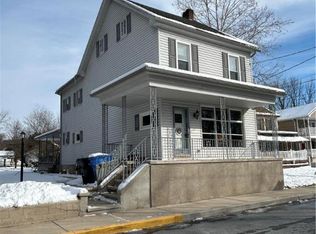 44 N Canal St, Walnutport, PA 18088