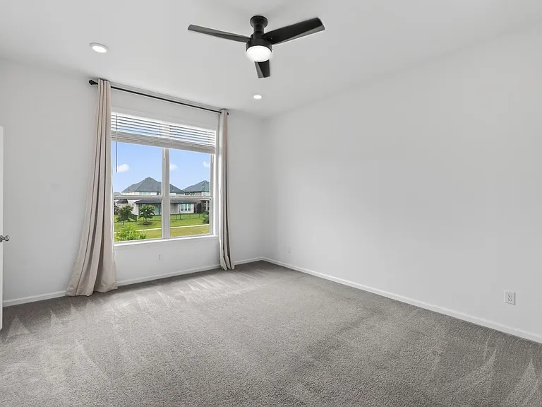 5634 Amber Brook Ln — Photo 25