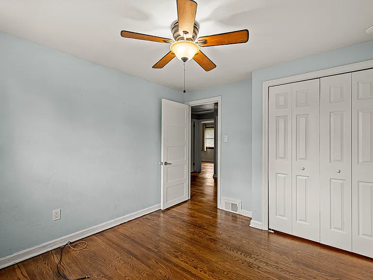 251 Franklin Dr — Photo 17