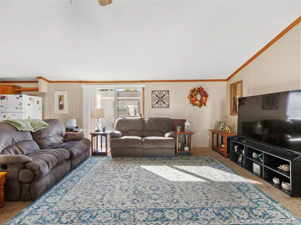 324 Fox Chase Blvd, Grand Blanc, MI 48439