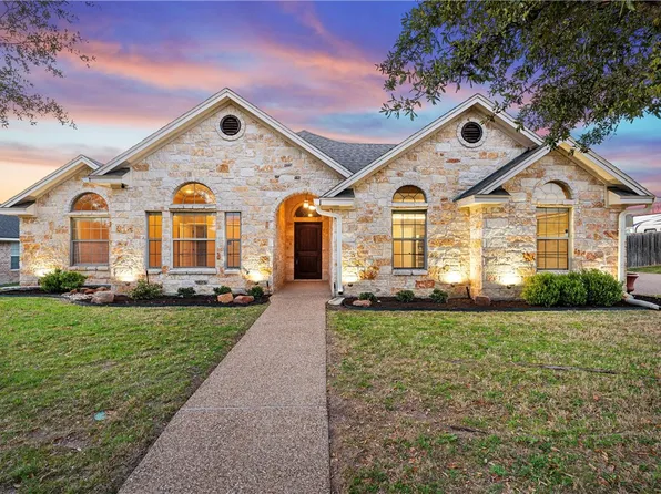 432 Oxford Hill Rd, Hewitt, TX 76643