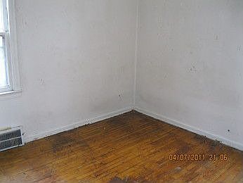 2nd image of 20535 Biltmore St
