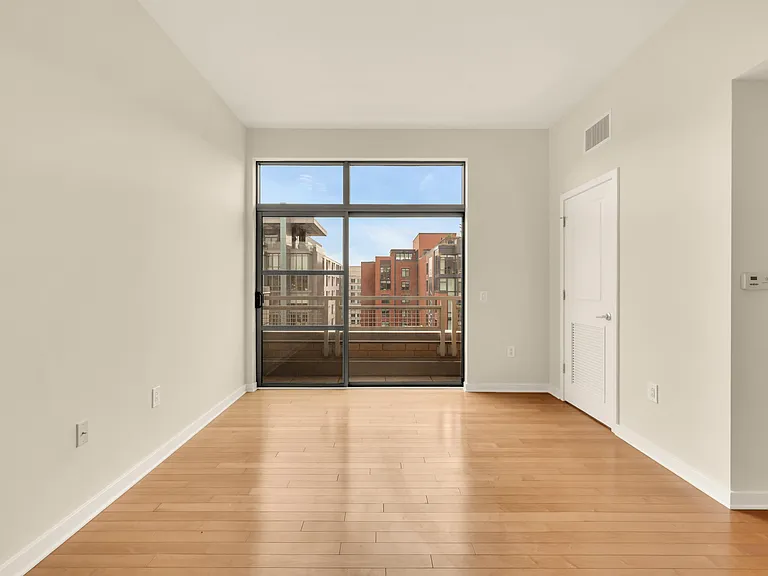 475 K St NW #1123 — Photo 11