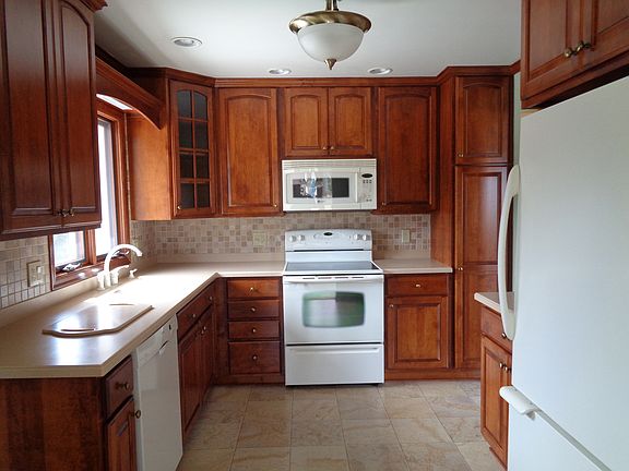 5th image of 1001 Northland Dr