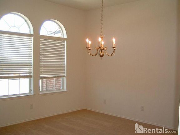 3rd image of 5005 White Spruce Dr