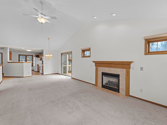 4th image of 9913 Hawks Nest Dr