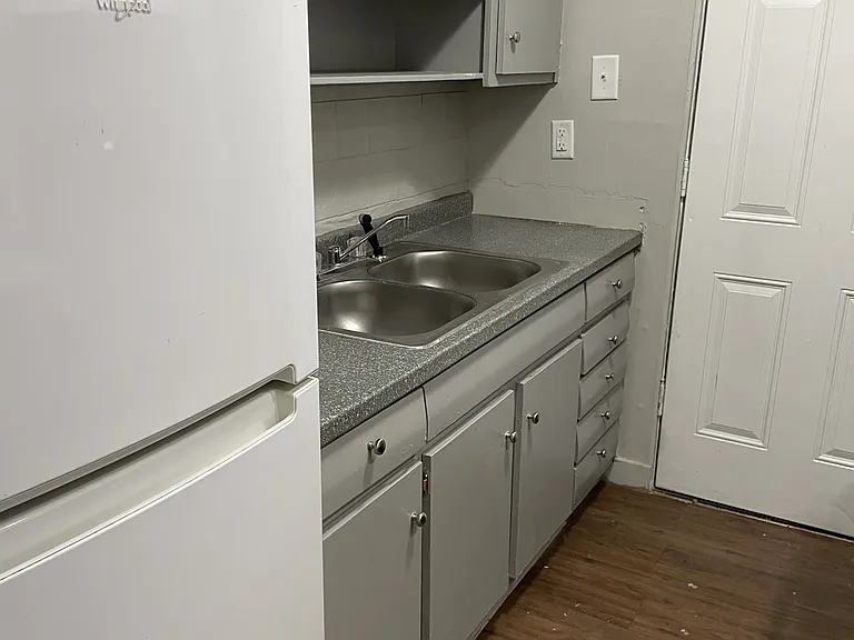 105 N Belvedere Blvd #9 — Photo 4