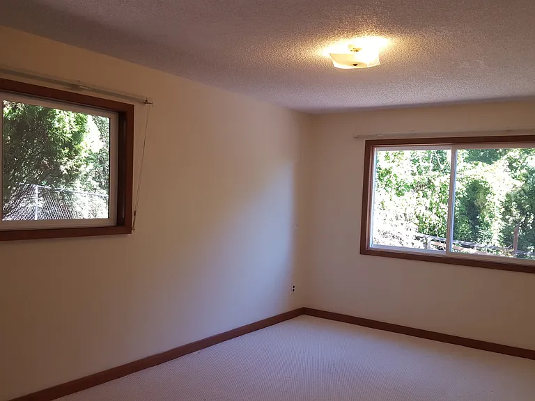 8065 SW Ridgeway Dr — Photo 7