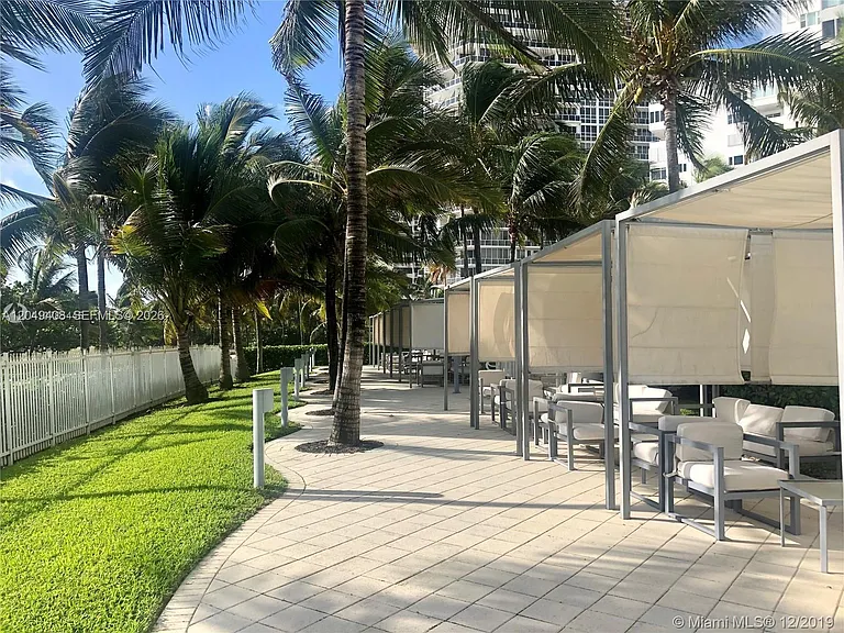 10275 Collins Ave #230 — Photo 20