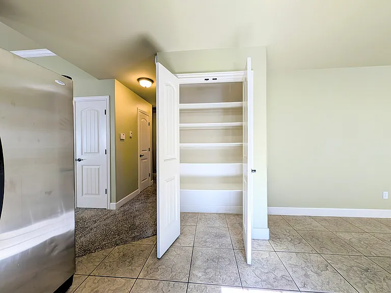 2944 W Old Farmington Rd — Photo 19