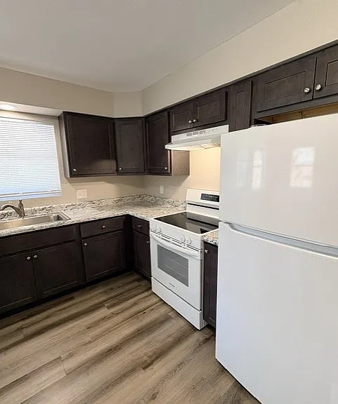 4502 S Park Dr — Photo 4