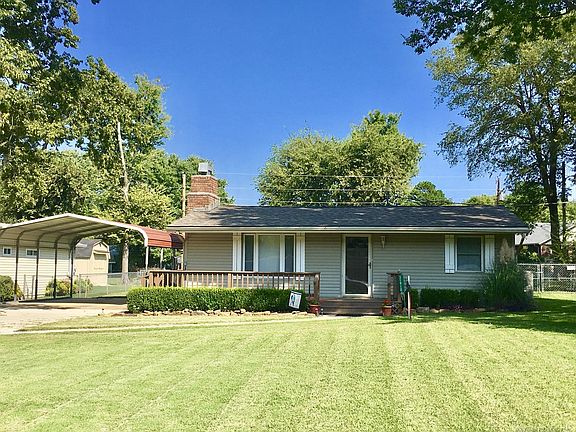 2nd image of 31910 E 695th Way