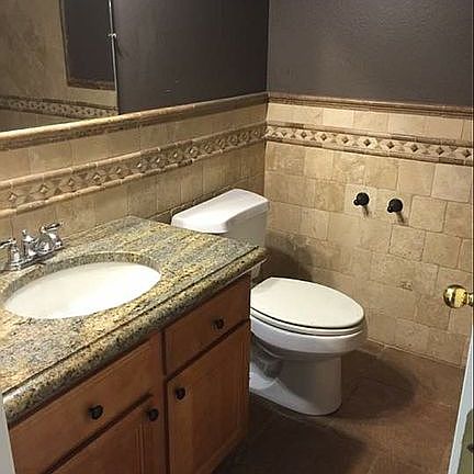 Downstairs full bathroom