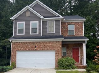 375 Valley View Dr, Fairburn, GA 30213