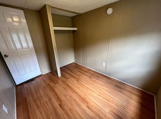 20 Booker Ln, Clinton, ME 04927