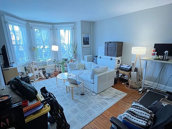 4th image of 3006 Guilford Ave
