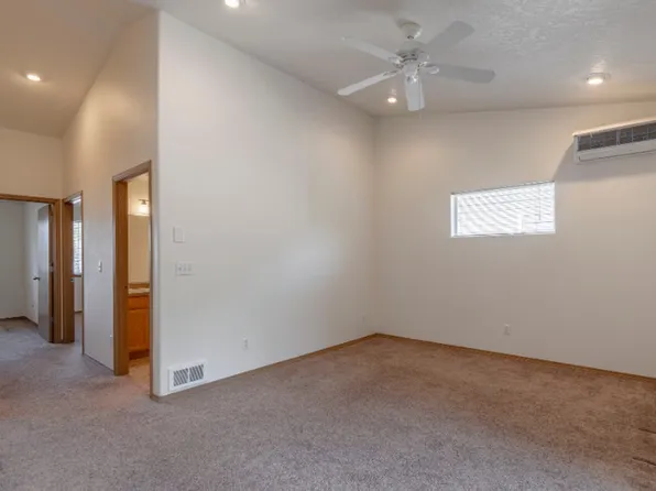 2 Bedroom 1 Bath 8-Plex Apartments Located In Independence, 353-367 8th St #355, Independence, OR 97351