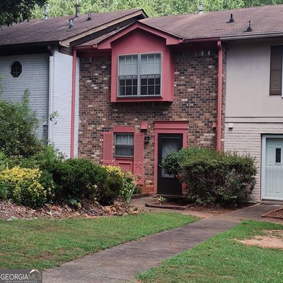 615 Garden Walk Dr, Stone Mountain, GA 30083