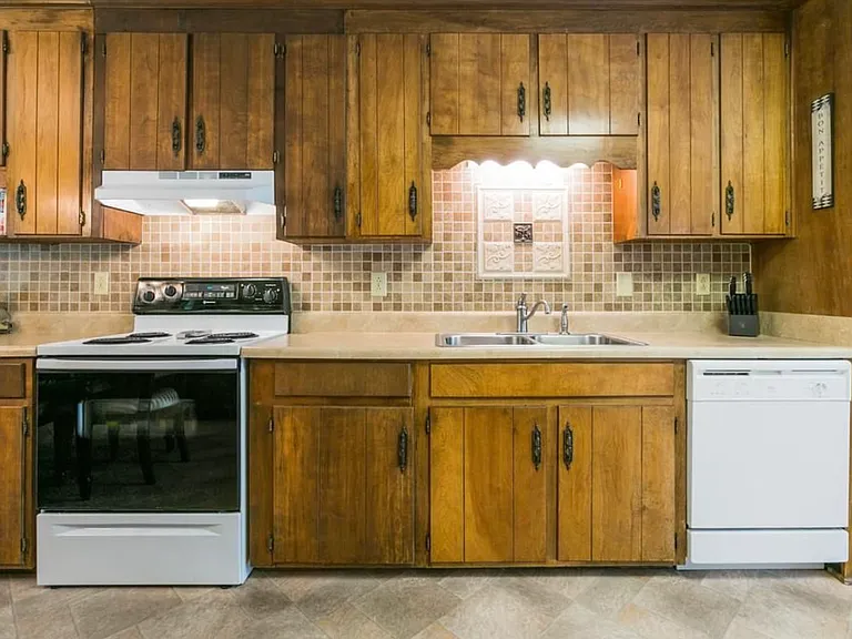 2548 Peace Pl — Photo 22
