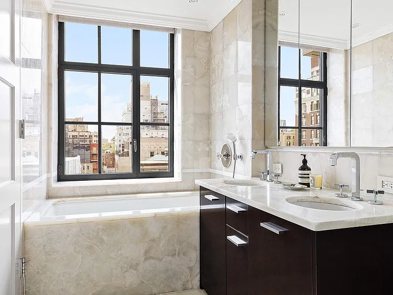 985 Park Ave #10/11 — Photo 10