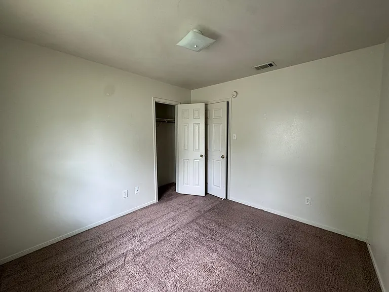 1430 Shoshoni Trl — Photo 8