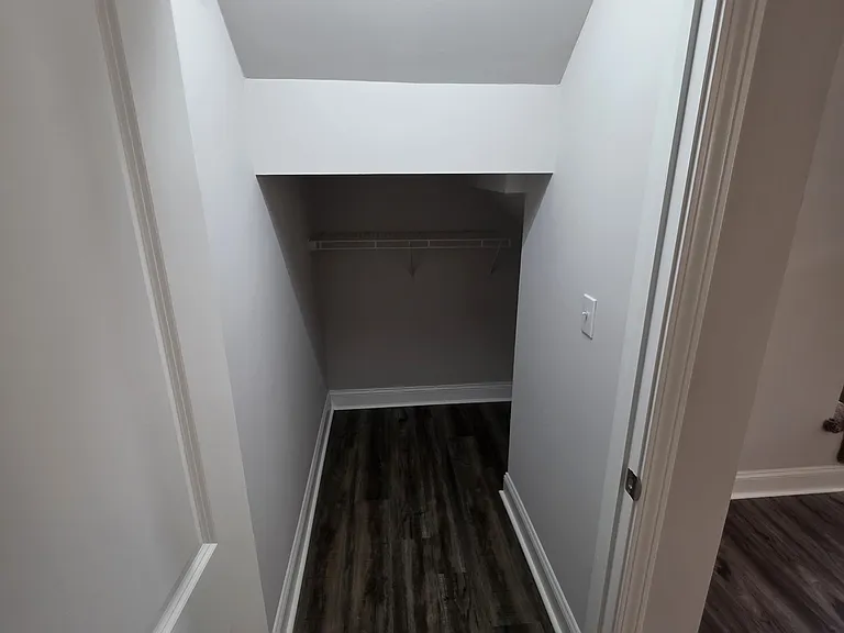 412B Pineview St #B — Photo 7