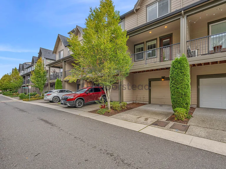 1333 Chelsea Walk NE — Photo 27