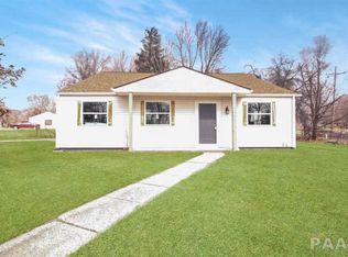 301 Lincoln Rd, Marquette Heights, IL 61554