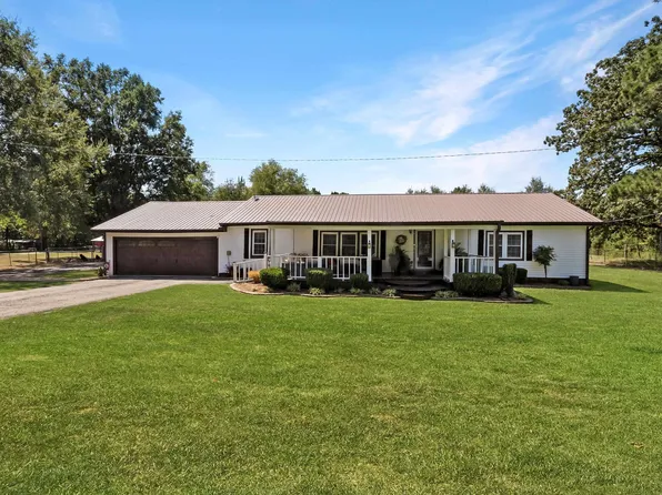 5247 Fm 2735, De Kalb, TX 75559