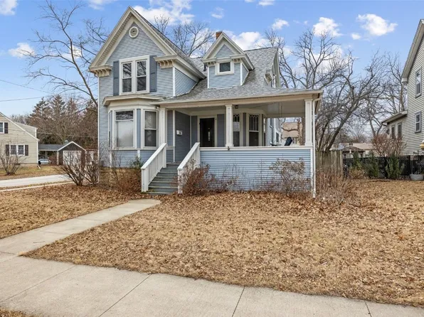 603 3rd Ave NW, Mount Vernon, IA 52314