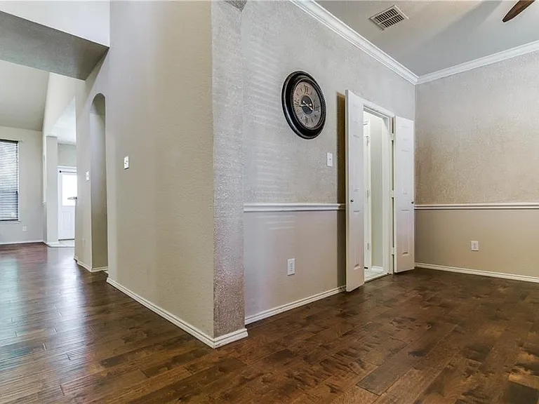 1805 Cartman Rd — Photo 17
