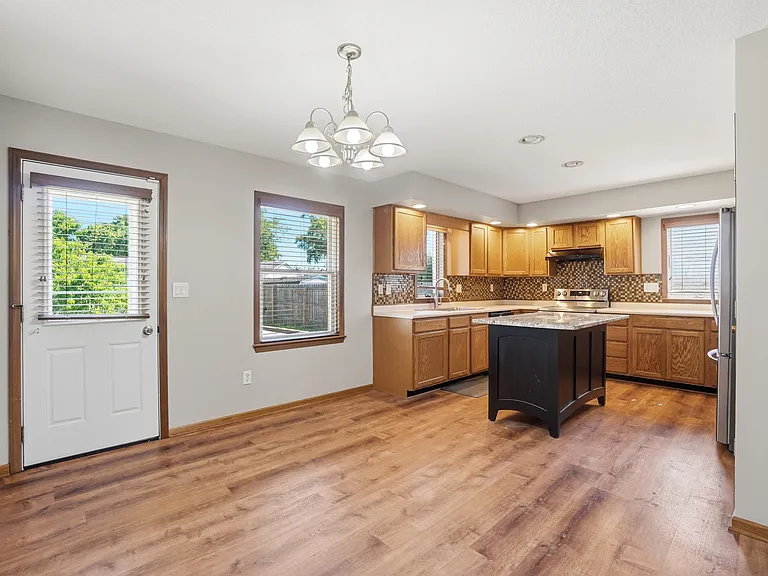 245 Fitchland Dr — Photo 29