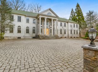 19 Bernhard Dr, Weston, CT 06883